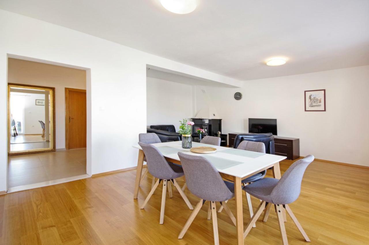 Ferienwohnung Manuela Podstrana Exterior foto